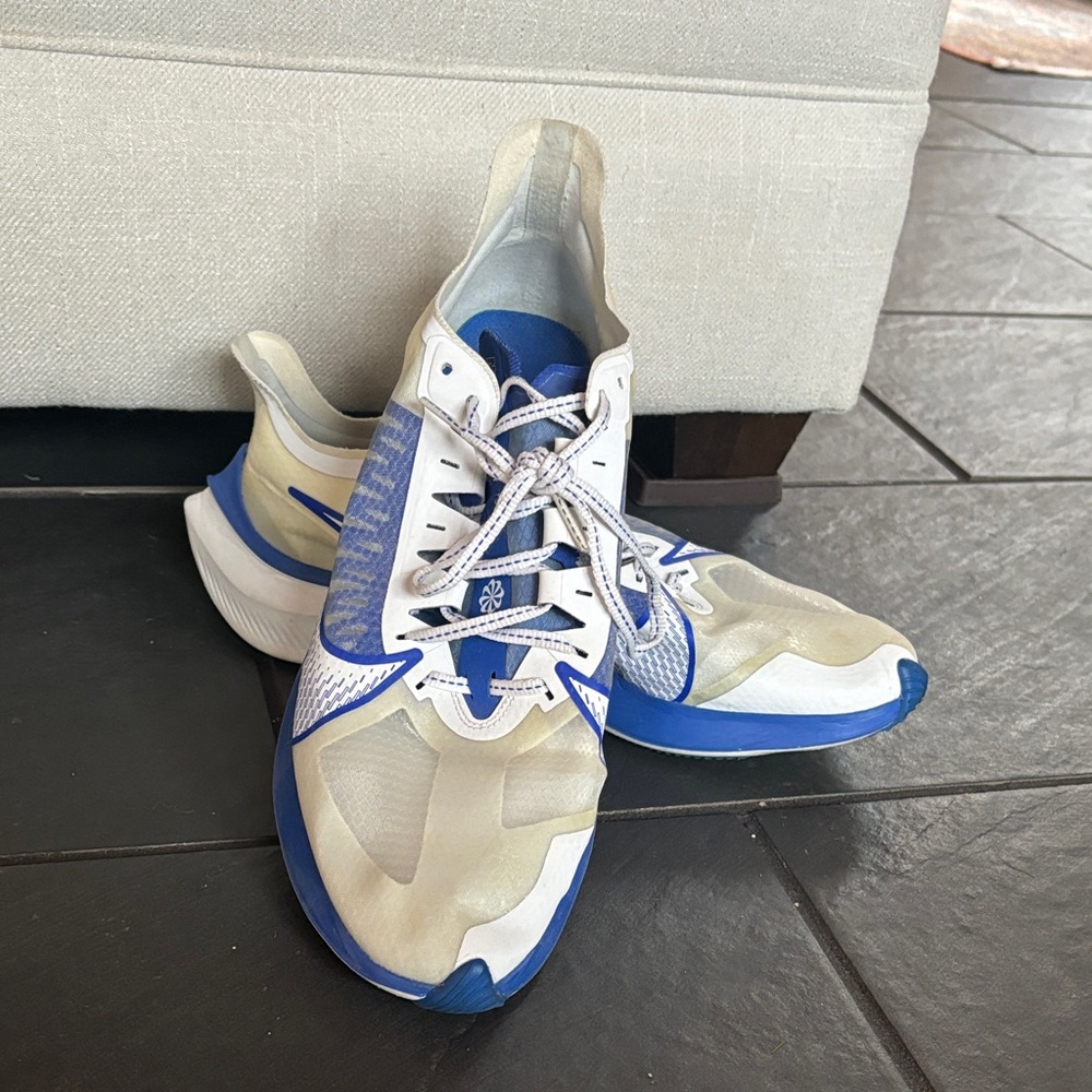 Nike Zoom Gravity Athletic Shoes